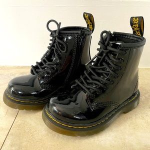 1460 KIDS Dr Marten Boots